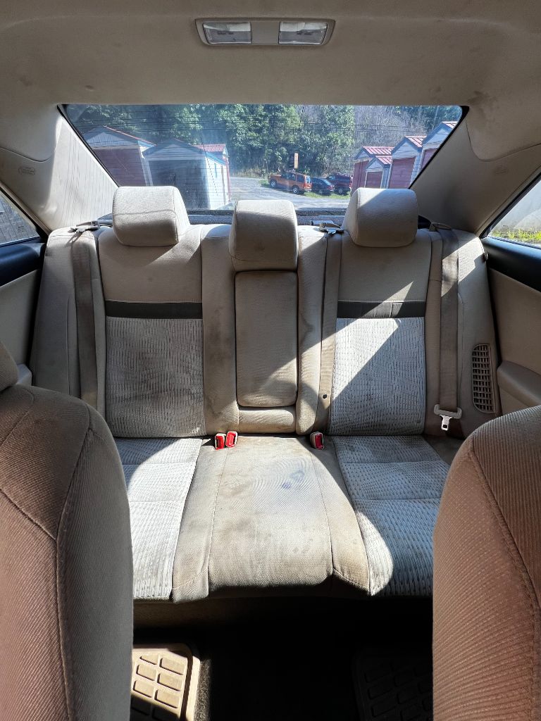 2014 Toyota Camry SE Hybrid - Photo 8